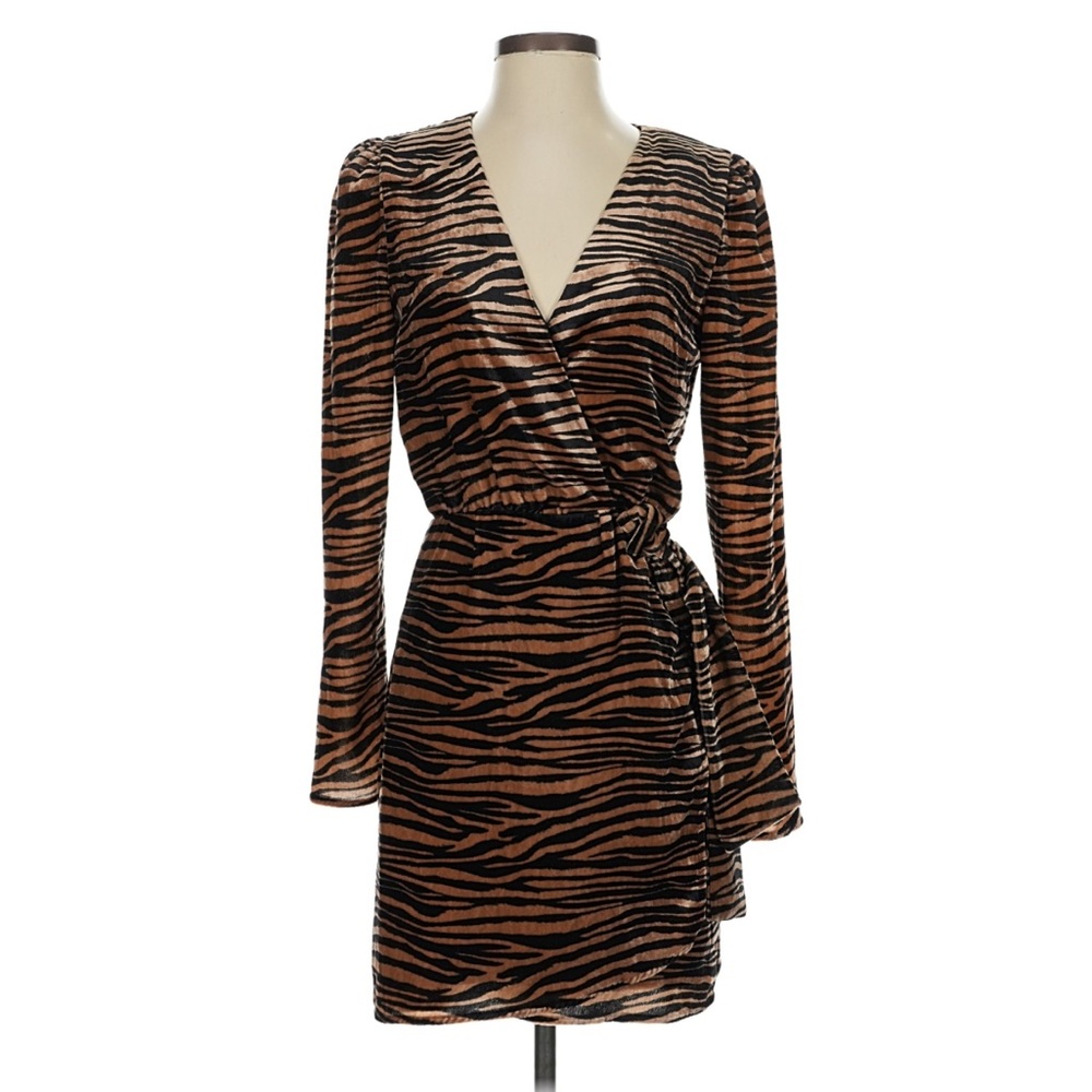 NWT wayf faux wrap v neck plunge mini dress small animal print zebra velvet